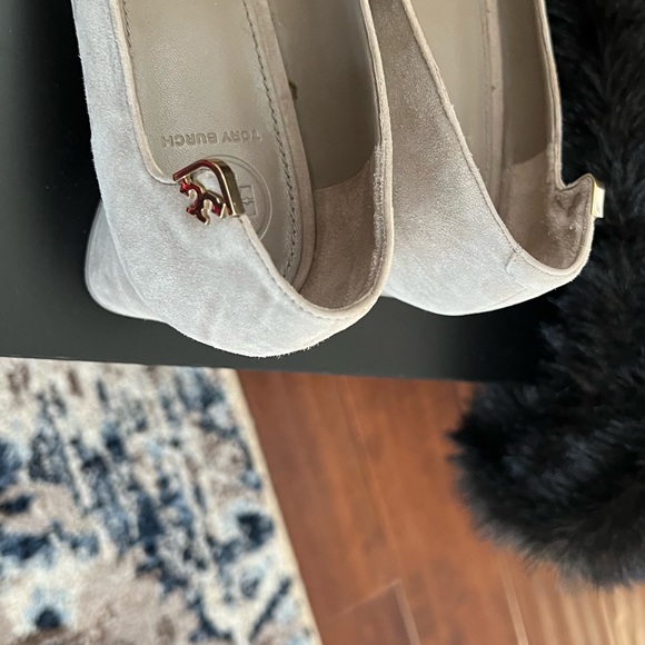 Tory Burch Elizabeth Suede Mid Heel Pumps Size 9 - Picture 4 of 16
